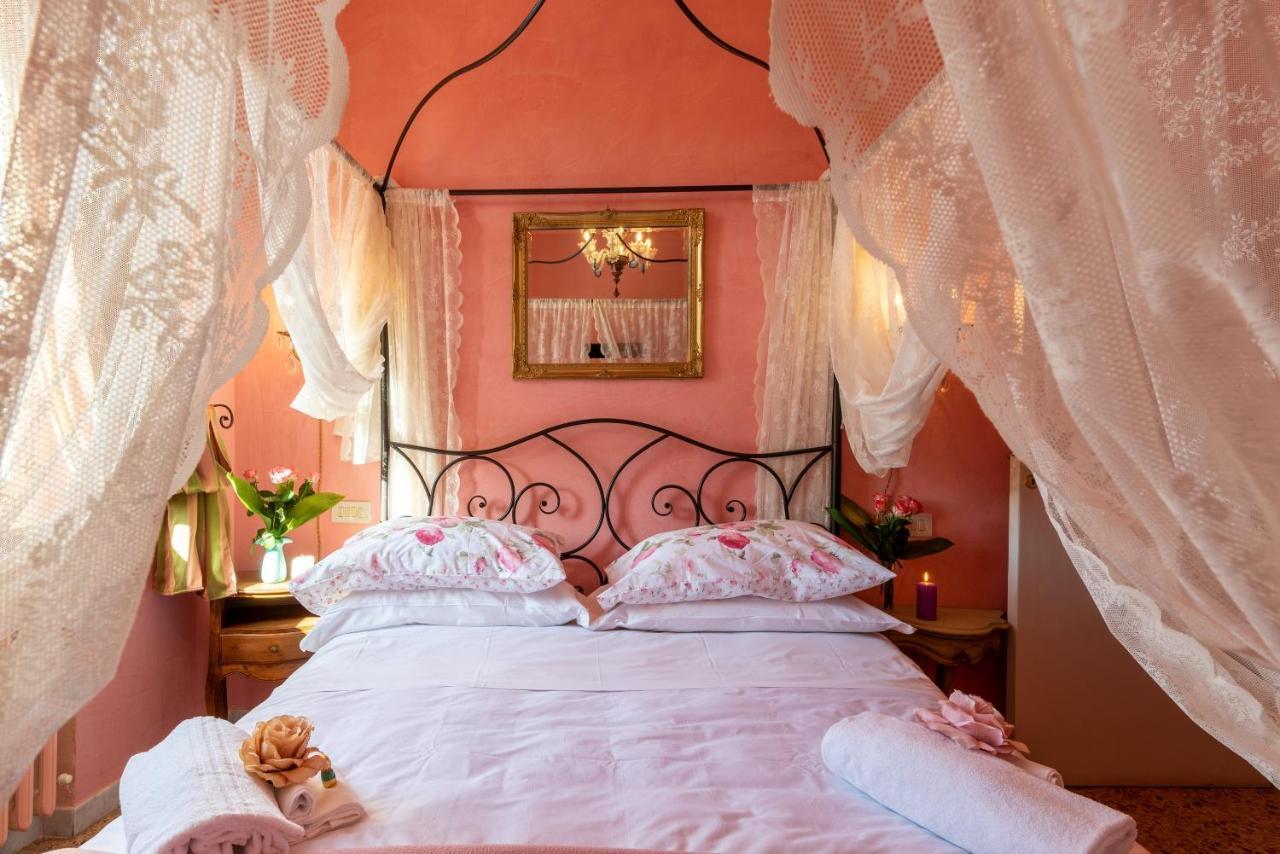 Bibi Boutique Arezzo Living Suite Rosafragola & Verdeconiglio Exterior photo